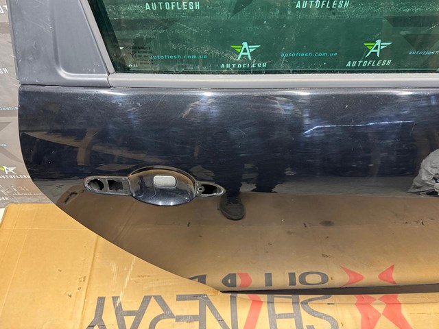 RENAULT 821001572R Дверь задняя правая в наличии Житомир