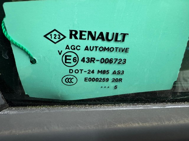 RENAULT 821001572R Дверь задняя правая в наличии Сумы