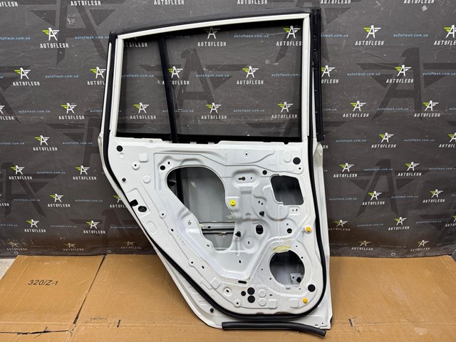 821010025R RENAULT Дверь задняя левая купить в Сумы
