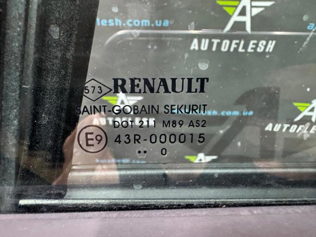 821013577R RENAULT Дверь задняя левая купить в Николаев