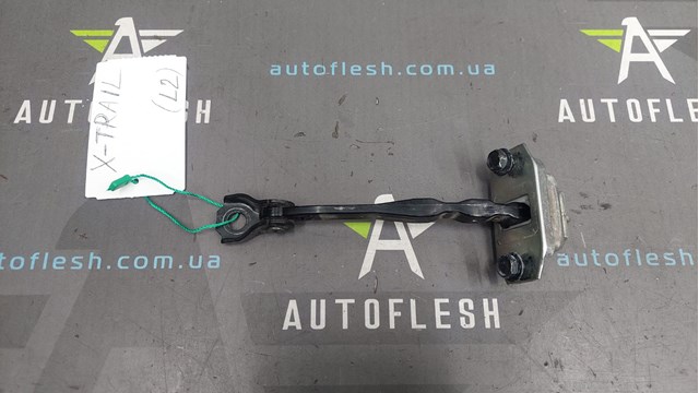 Ограничитель двери, задний 824304CL0A NISSAN