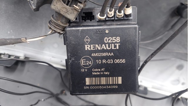 850223975R RENAULT Бампер задний купить в Полтава