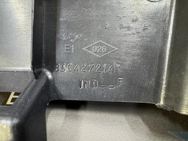 850427214R RENAULT Кронштейн бампера заднего центральный купить в Полтава