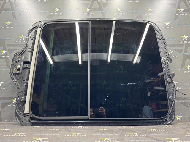 8U0877049 VAG Рама люка купить в Ужгород