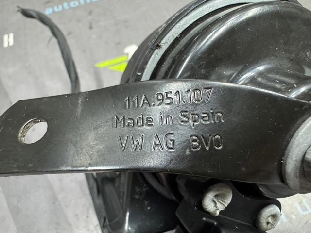 VAG 8X0951221A Сигнал звуковой (клаксон) в наличии Днепр
