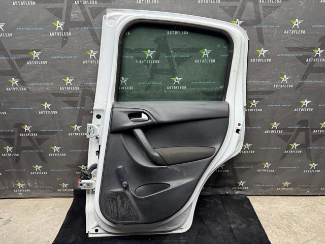 9004CJ Дверь задняя правая купить Тернополь