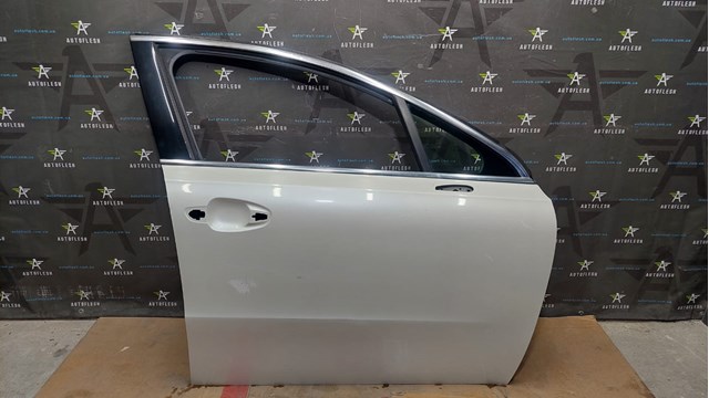 Пассажирская передняя дверь 9004CZ PEUGEOT