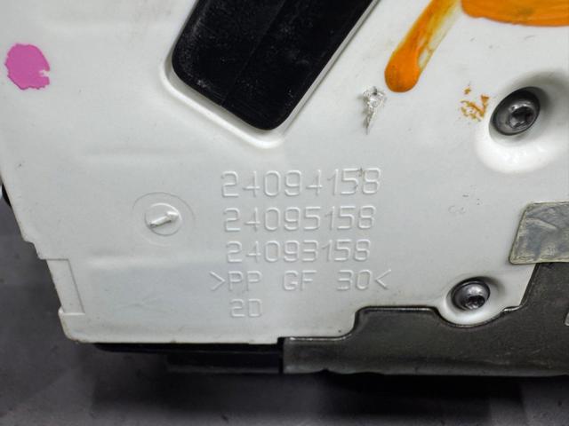 9136Y8 PEUGEOT Замок двери передней правой купить в Ужгород