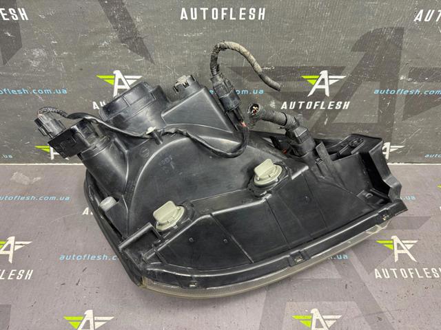 HYUNDAI 921032E020 Фара левая в наличии Ровно