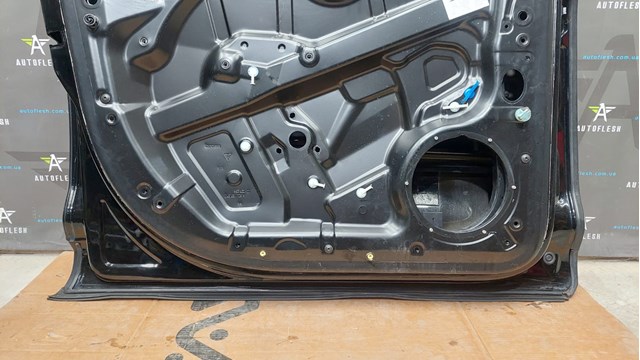 PORSCHE 95553101106GRV Дверь передняя левая в наличии Днепр