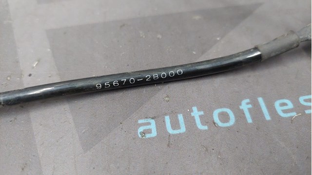 956702B000 Датчик АБС (ABS) передний левый купить Винница