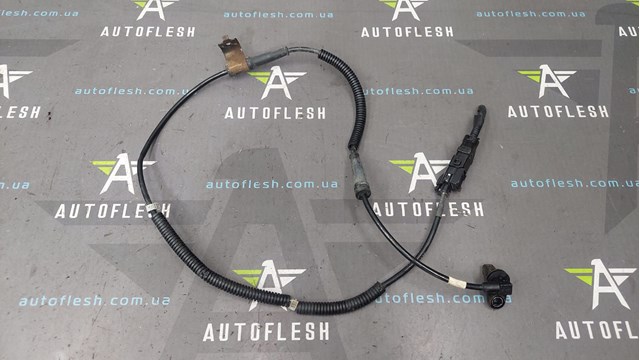 Датчик АБС (ABS) передний левый 956702B000 HYUNDAI
