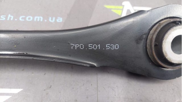 PORSCHE 95833104600 Рычаг задней подвески верхний правый в наличии Украина