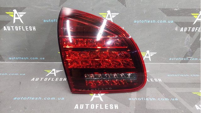 Задний левый внутренний фонарь 95863109320 PORSCHE