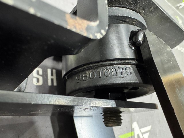 96010879 PEUGEOT Сайлентблок задней балки (подрамника) купить в Ирпень