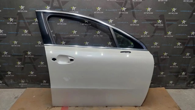 Пассажирская передняя дверь 9677683980 PEUGEOT