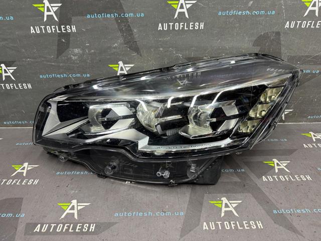 Основная фара в сборе левая 9807241780 PEUGEOT