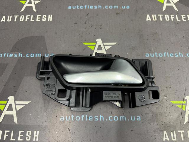 Ручка правой задней двери 98201552VV PEUGEOT