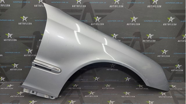 Правое крыло A2038800218 MERCEDES