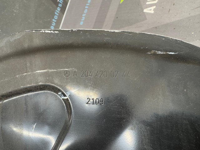 MERCEDES A2043320101 Цапфа передняя левая в наличии Кривой Рог
