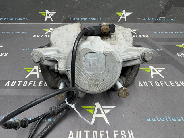 A2044212481 Суппорт тормозной передний правый купить Одесса