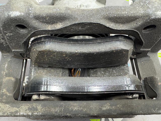 A2044212481 MERCEDES Суппорт тормозной передний правый купить в Каменское