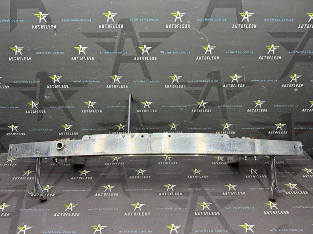 Усилитель переднего бампера  A2046203434 MERCEDES