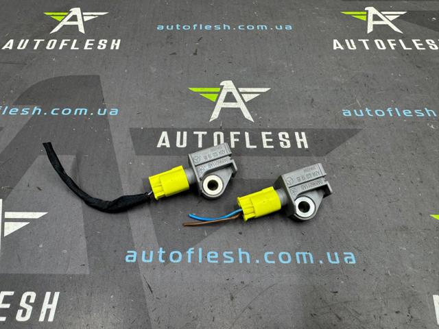 Модуль-процессор управления подушкой безопасности (ЭБУ AIRBAG) A2048201985 MERCEDES