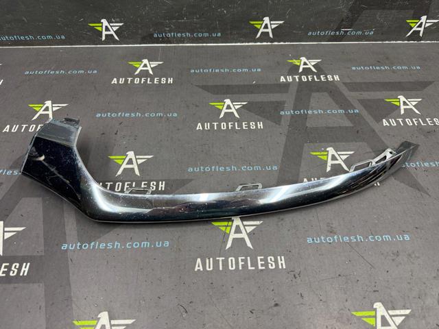 Молдинг бампера переднего левый A2058851374 MERCEDES