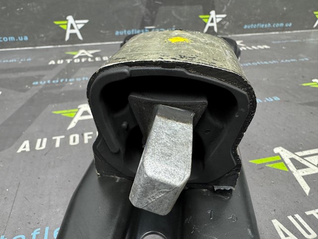 A2112421001 Балка крепления коробки передач купить Житомир