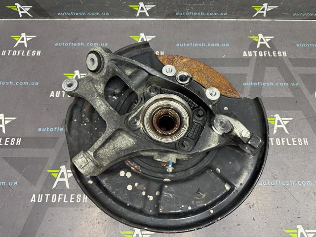 Цапфа - поворотный кулак задний, левый A2113508308 MERCEDES