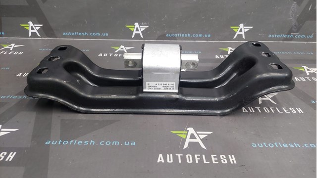 MERCEDES A2132401302 Балка крепления коробки передач в наличии Запорожье
