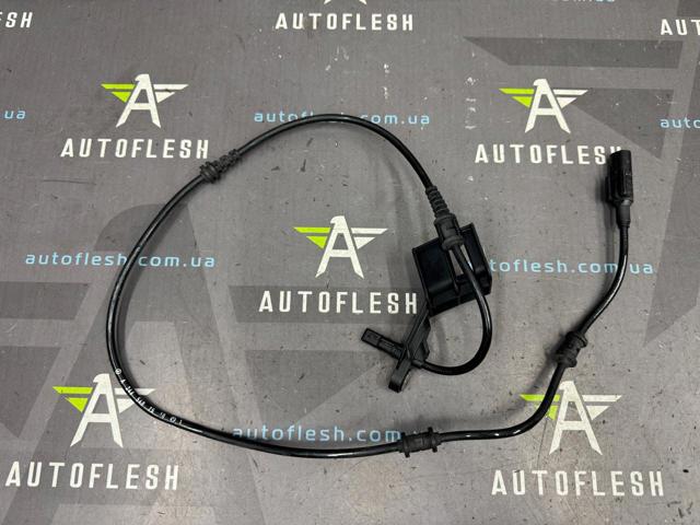 Датчик АБС (ABS) передний A2465402510 MERCEDES