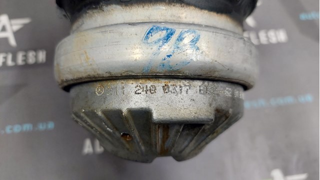 MERCEDES A6112230704 Кронштейн подушки (опоры) двигателя левой в наличии Ровно