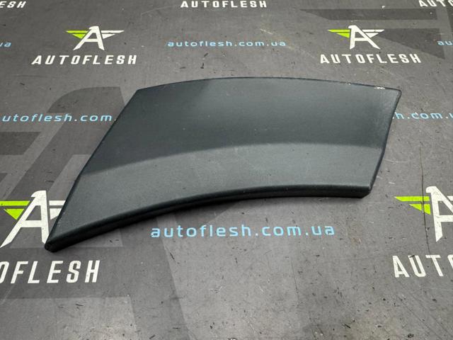 MERCEDES A9066904782 Накладка крыла переднего левого в наличии Украина