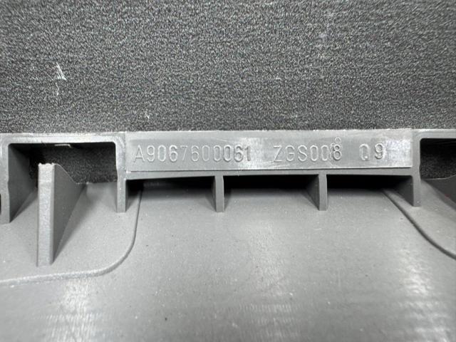 VAG A9067600061 Ручка двери задней (распашной) правая внутренняя в наличии Черкассы