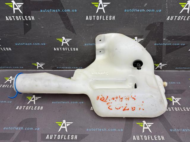 Бачок омывайки Mercedes Sprinter 2 3,5-t