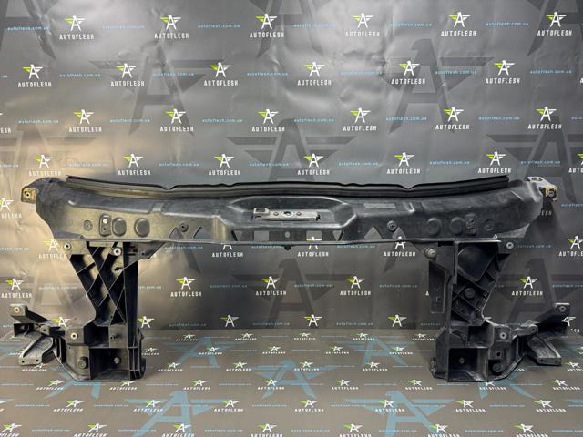 Кронштейн для радиатора Mercedes Sprinter 2 4,6-t