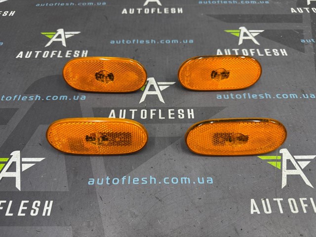 Фонари опознавательные A9109067700 MERCEDES