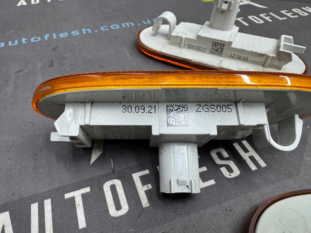 A9109067700 MERCEDES Габарит боковой (фургон) купить в Кривой Рог