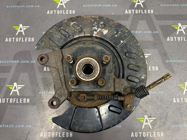 42③ C253-26-15XA Mazda Ступица задняя