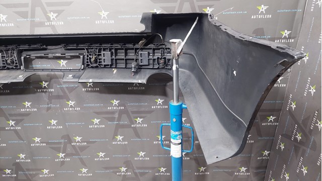 LAND ROVER DQC500091LML Задний бампер в наличии Ирпень