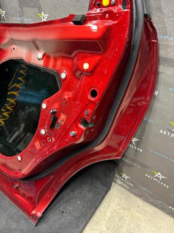 MAZDA EGY17202XL Дверь задняя правая в наличии Черновцы