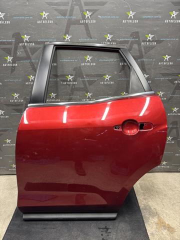 Дверь задняя EGY17302XL MAZDA