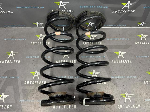 Пружина передней подвески EH1434011 MAZDA
