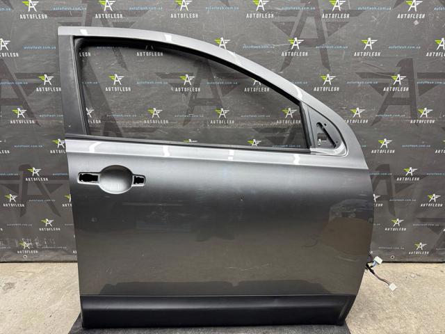 Пассажирская передняя дверь H0100JD0MD NISSAN