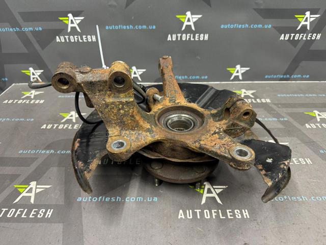 MAZDA L20633020A Цапфа передняя правая в наличии Житомир