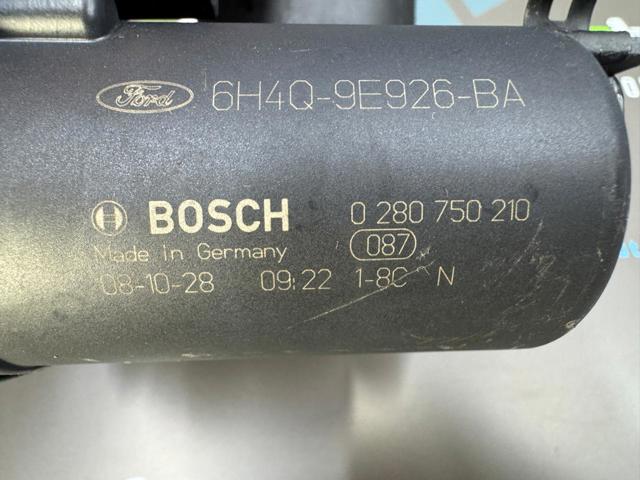 LAND ROVER LR004065 Дроссельная заслонка в наличии Черкассы