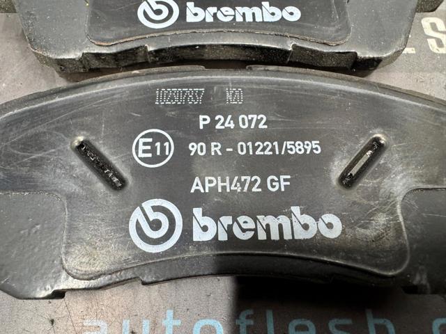 P24072 BREMBO Передние тормозные колодки купить в Киев