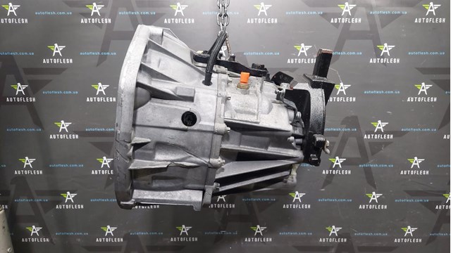 RENAULT PF6018 КПП в сборе (механическая коробка передач) в наличии Украина